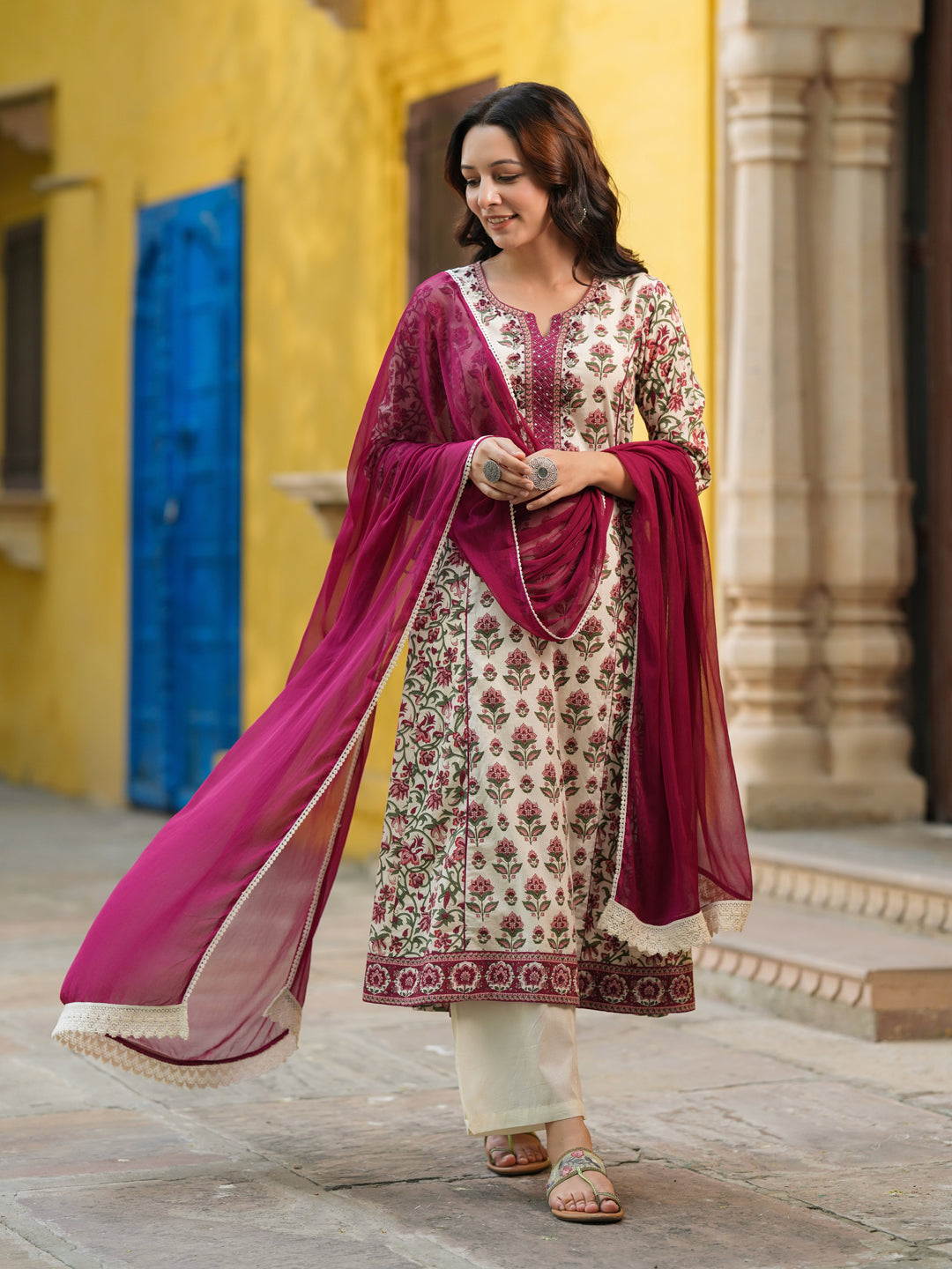 Women Ethnic Motifs Printed Regular Pure Cotton Kurta with Trousers & With Dupatta